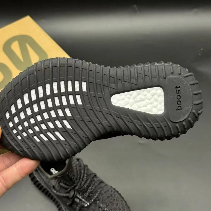 ADIDAS SHOES TimelessDesign 29435