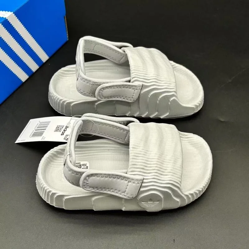Compact ADIDAS SHOES 29408