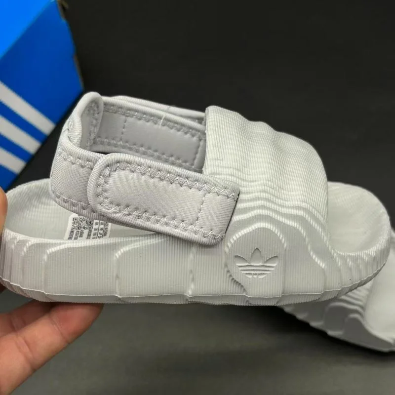 Compact ADIDAS SHOES 29408