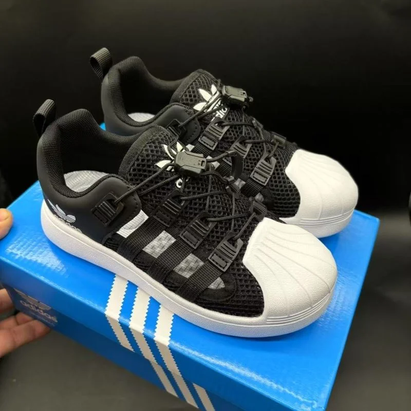 ADIDAS SHOES WaterResistant 29425