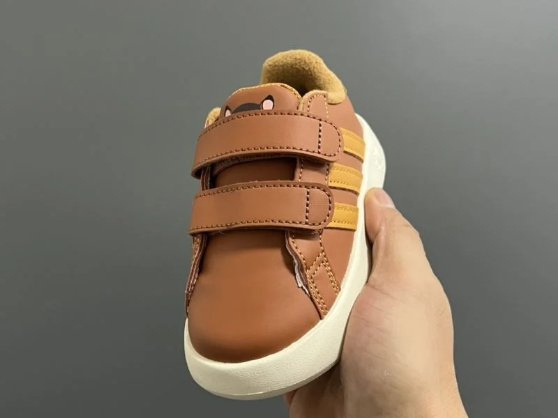 ModernLook ADIDAS SHOES 30120