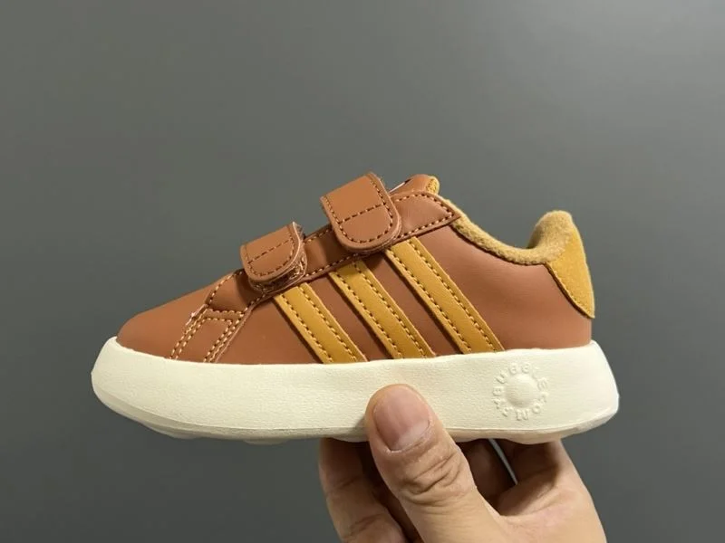ModernLook ADIDAS SHOES 30120