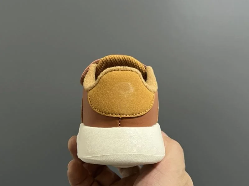 ModernLook ADIDAS SHOES 30120