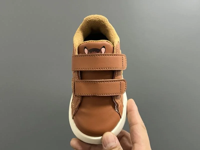 ModernLook ADIDAS SHOES 30120