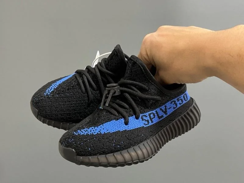 ADIDAS SHOES RelaxedFit 30140