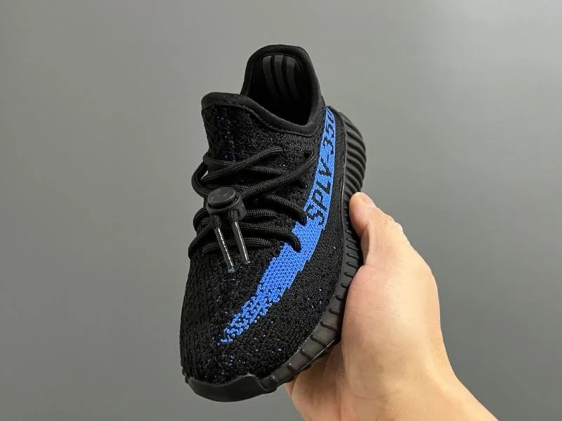 ADIDAS SHOES RelaxedFit 30140