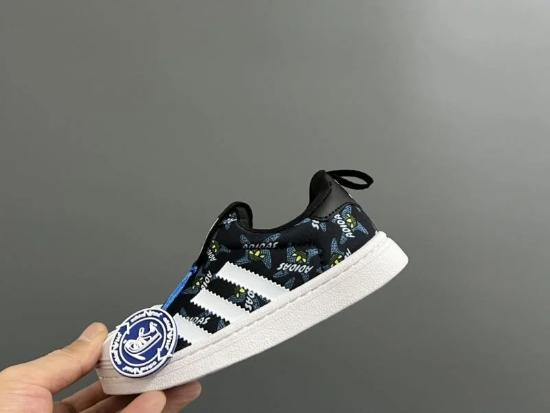Stretchable ADIDAS SHOES 28593