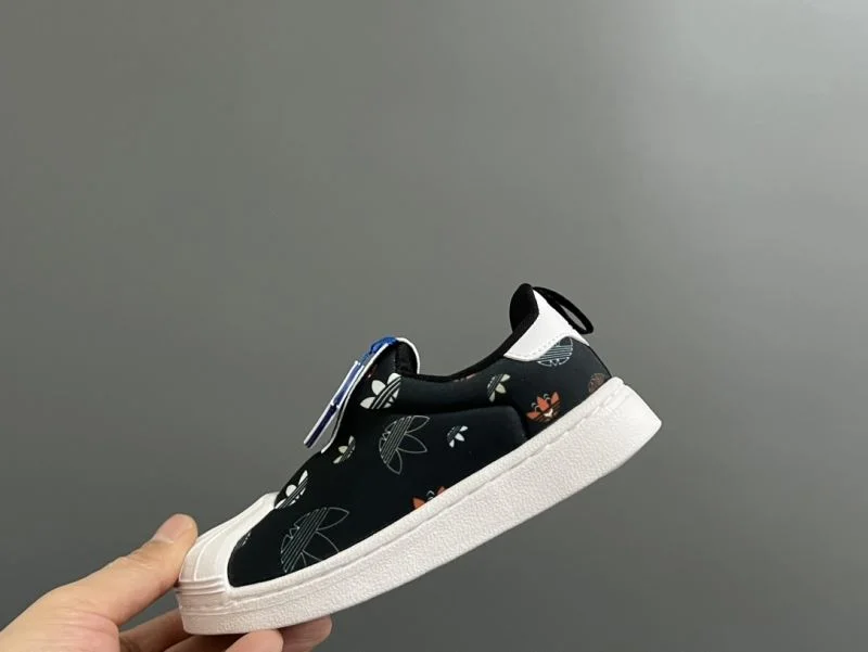 Stretchable ADIDAS SHOES 28593