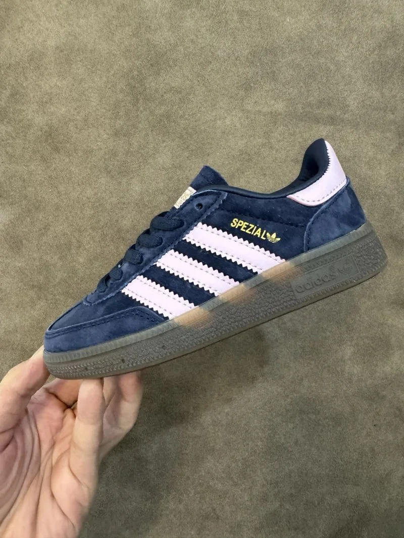 ADIDAS SHOES Snug 29067