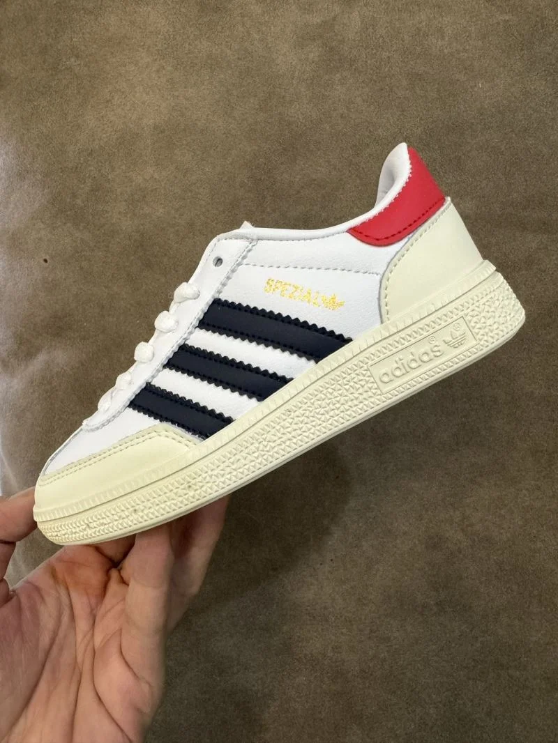 ADIDAS SHOES Snug 29067