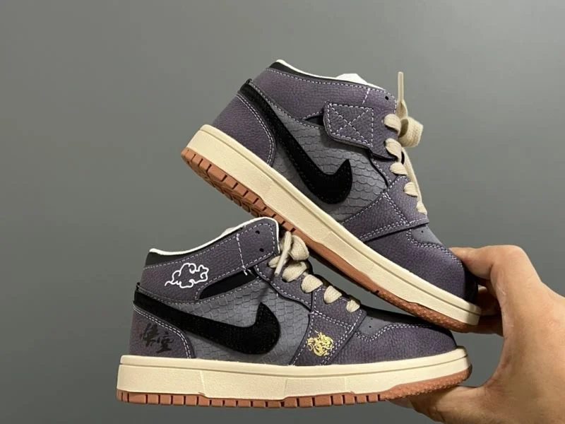 Seasonal AIR JORDAN SHOES 30015