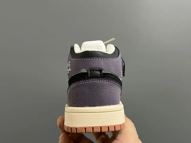 Seasonal AIR JORDAN SHOES 30015