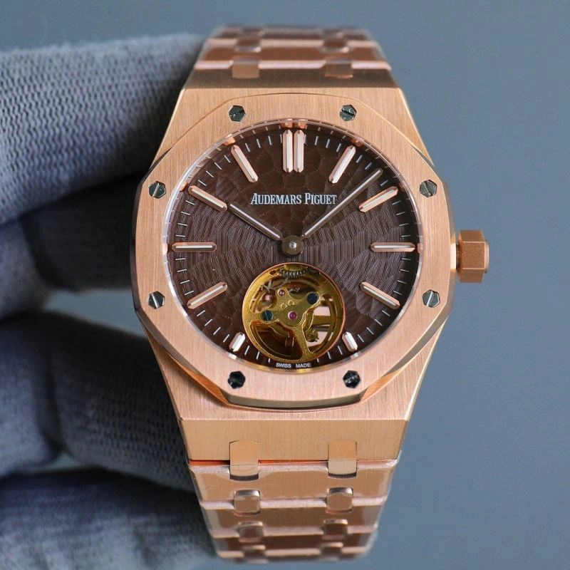 AP Watches TravelReady 177043