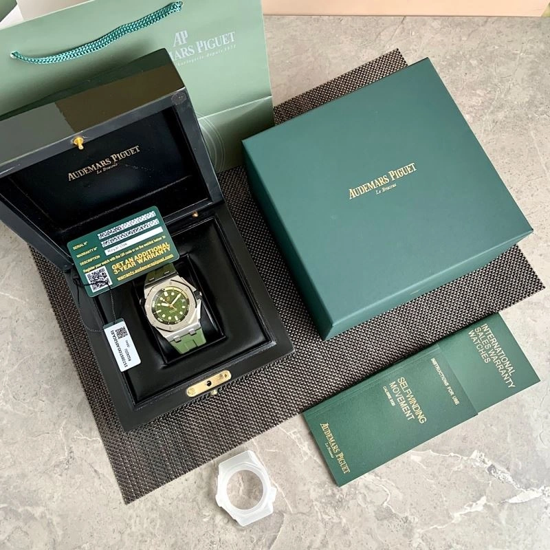 AP Watches FreshLook 176846