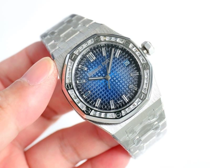 Seasonal AP Watches 176808