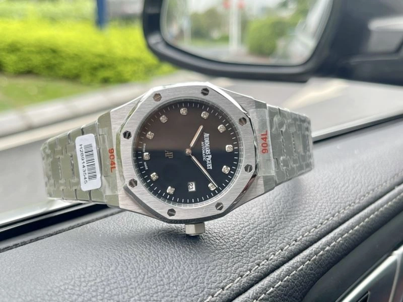 Comfortable AP Watches 176085