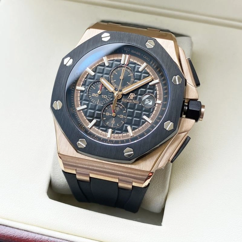AP Watches TravelReady 176081