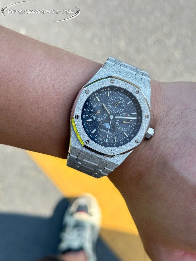 WrinkleFree AP Watches 176073