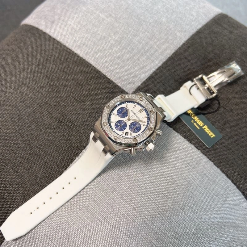 AP Watches Vibrant 175990