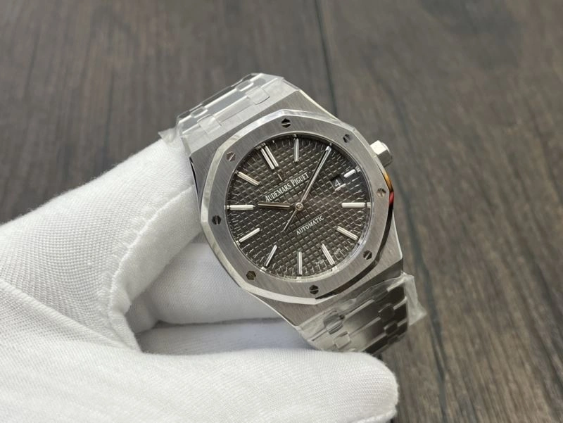 AP Watches Versatile 175911