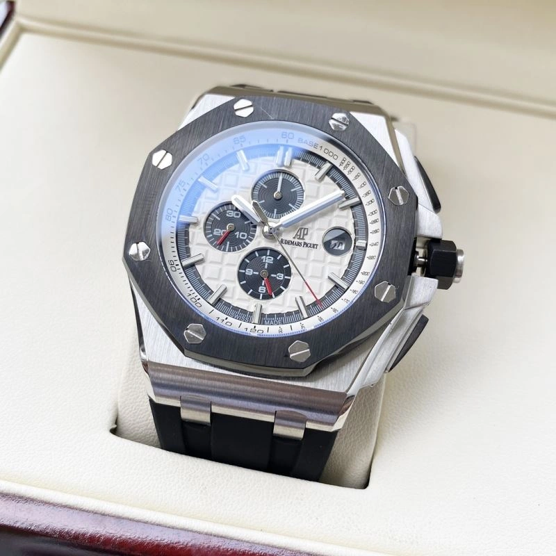 AP Watches Youthful 175817