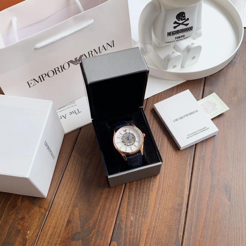 ARMANI Watches Youthful 177148