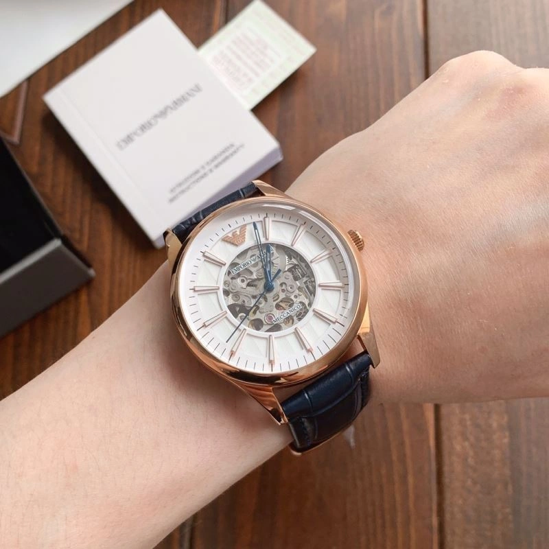 ARMANI Watches Youthful 177148