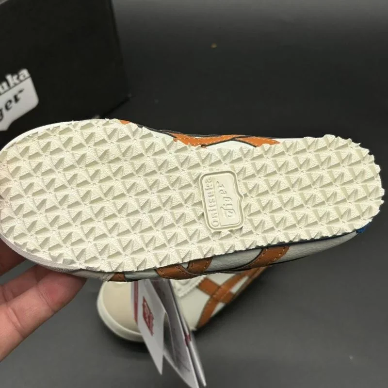 Durable ASICS SHOES 29394