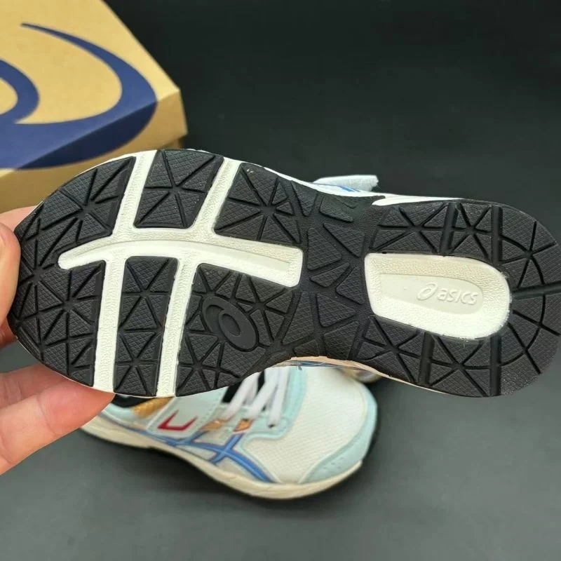 Packable ASICS SHOES 29400