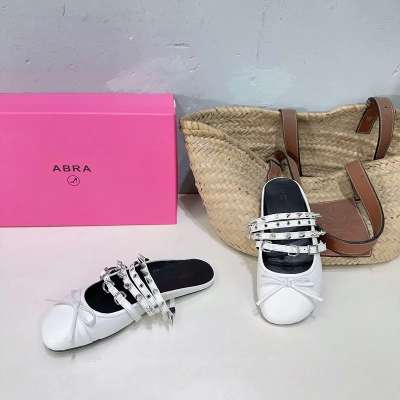 Versatile Abra Sandals 10829