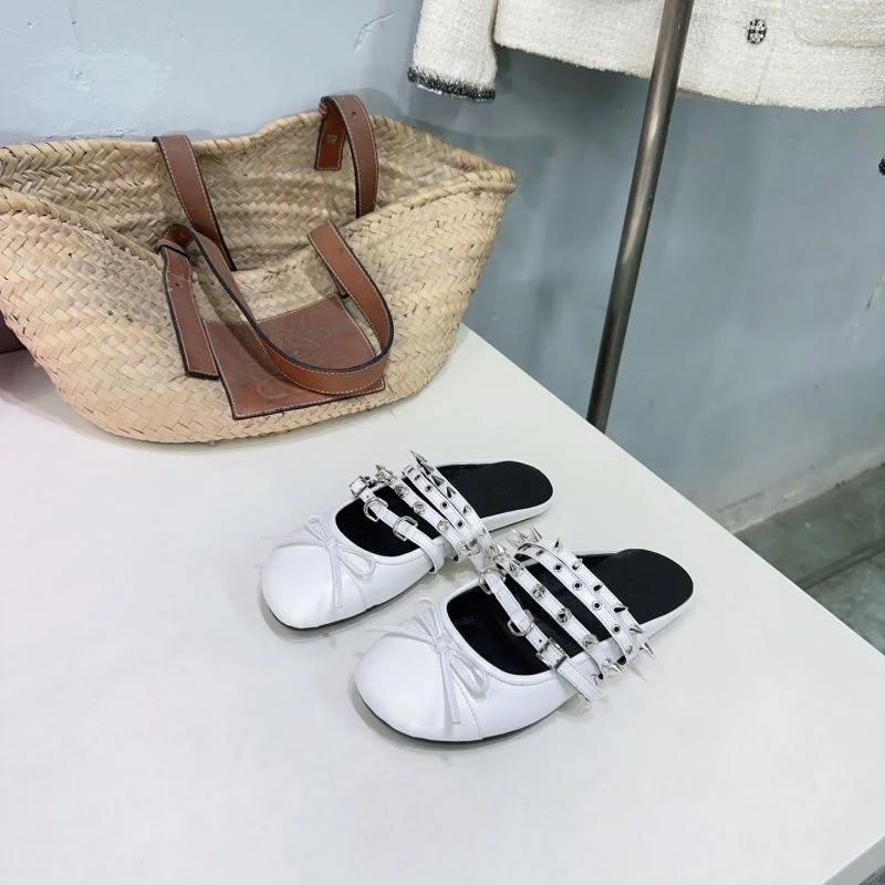 Versatile Abra Sandals 10829
