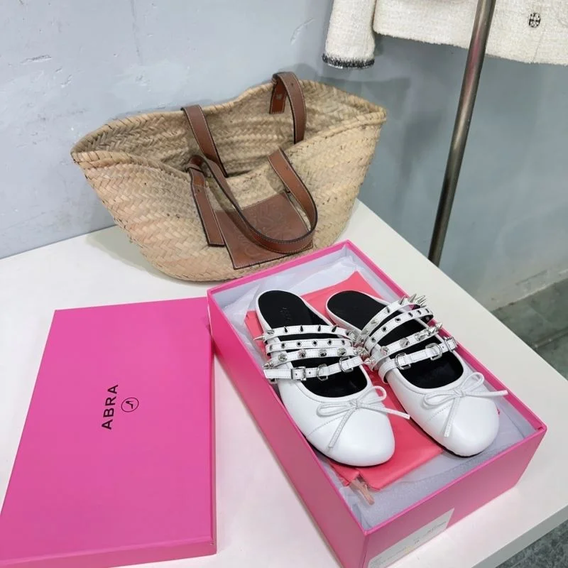 Versatile Abra Sandals 10829