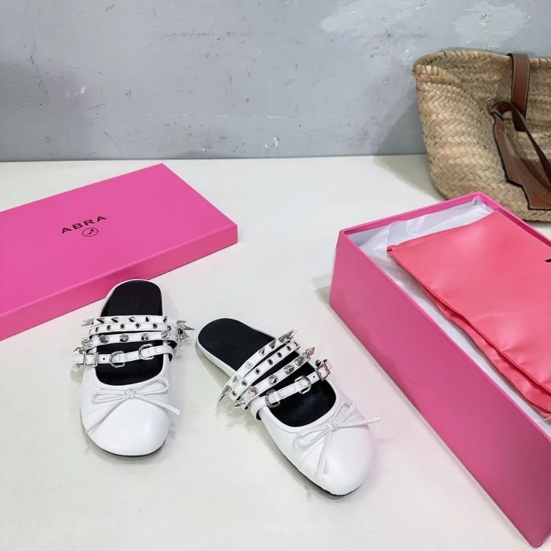 Versatile Abra Sandals 10829