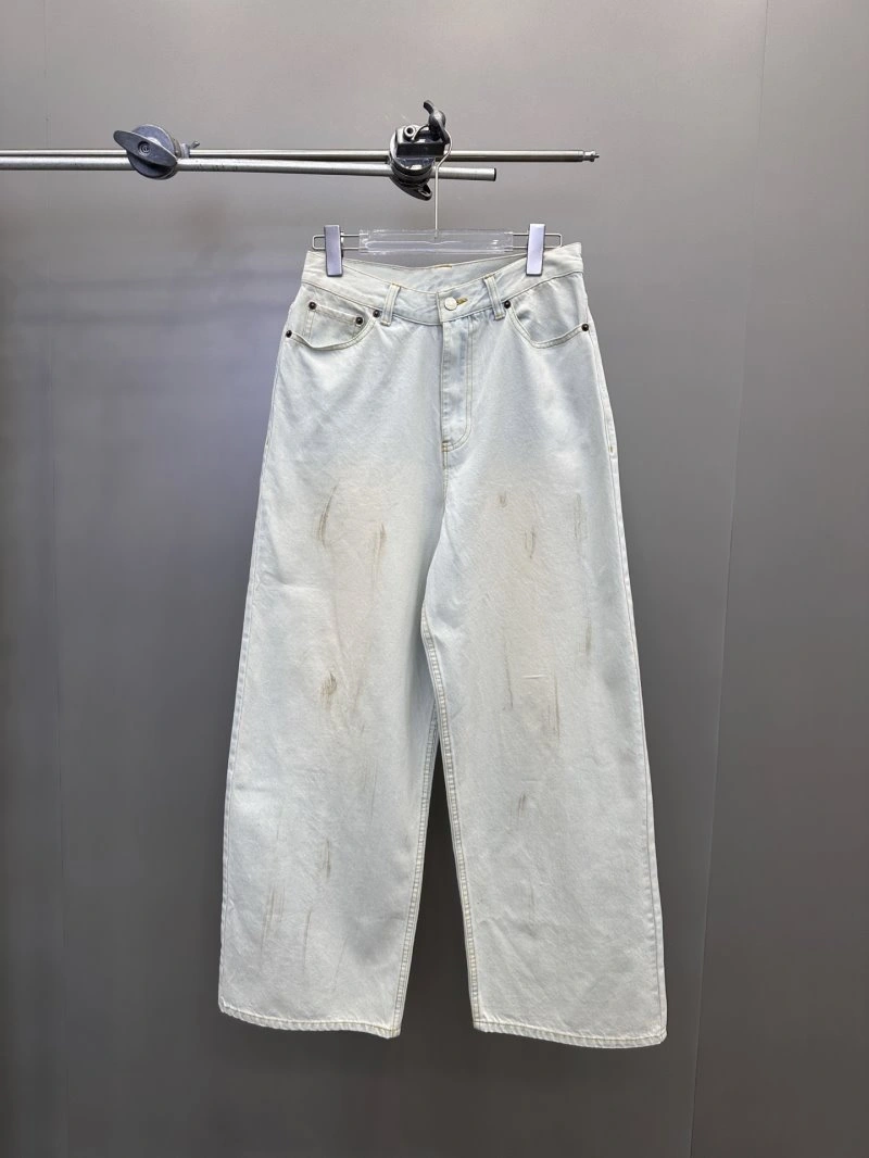 Contemporary Acne Jeans 150161