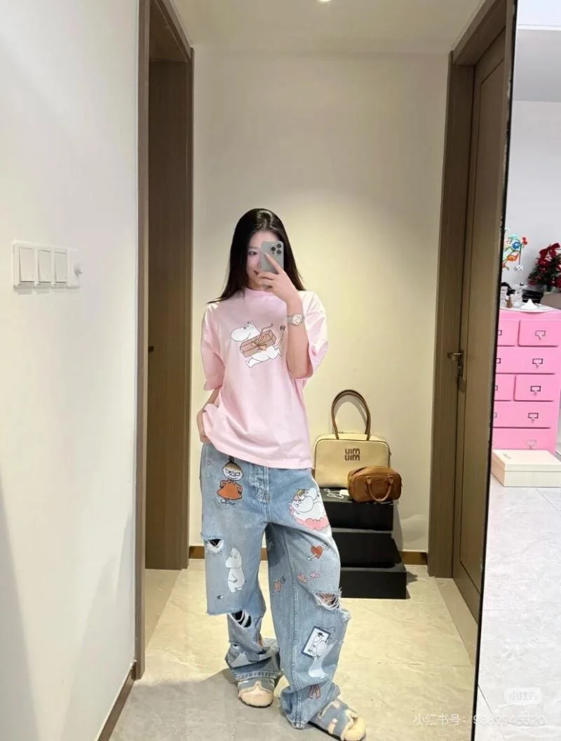 Acne T-Shirts ComfortFit 163883