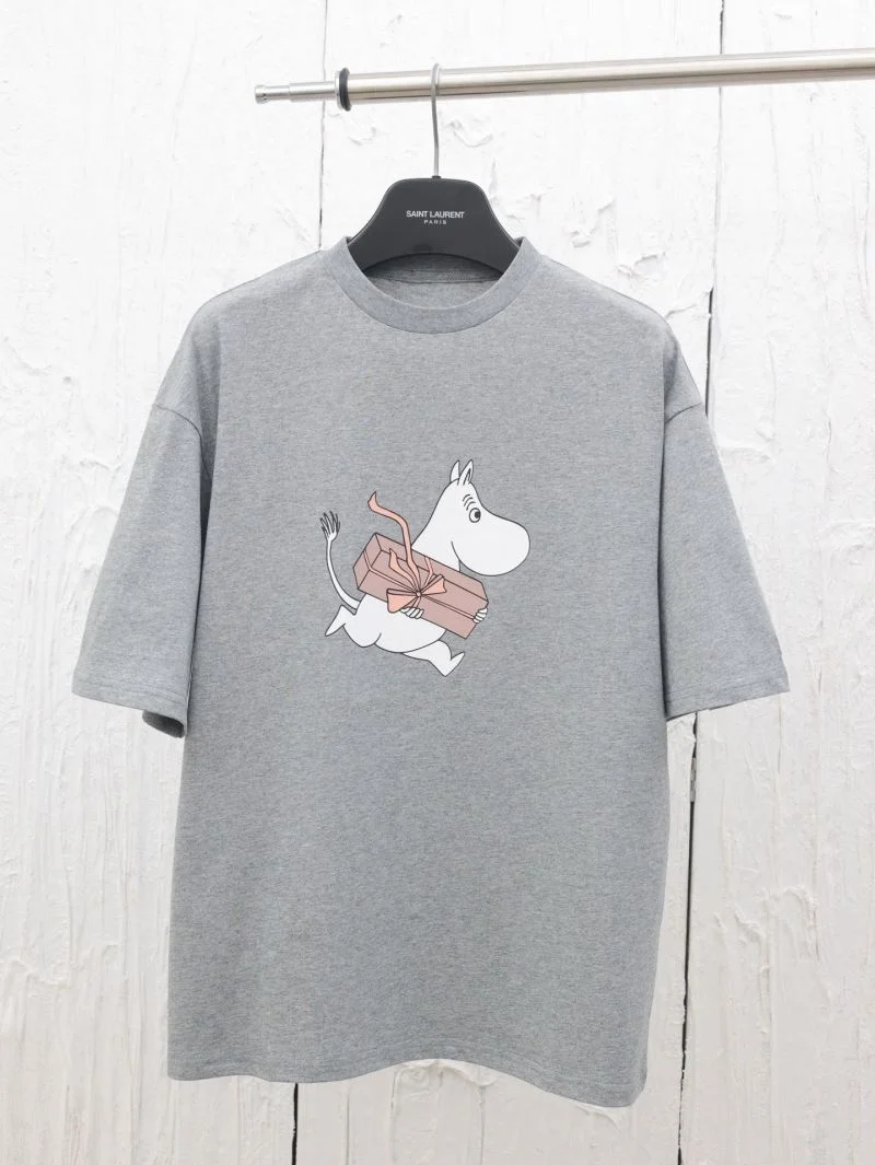 WellDesigned Acne T-Shirts 163885