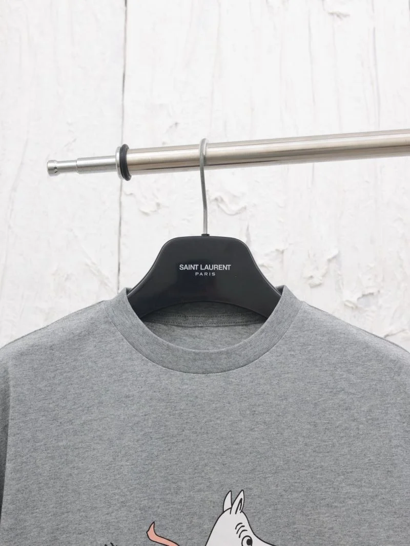 WellDesigned Acne T-Shirts 163885