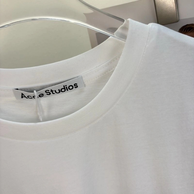 Bold Acne T-Shirts 157180