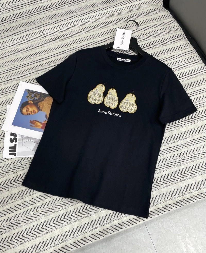 Chic Acne T-Shirts 155112