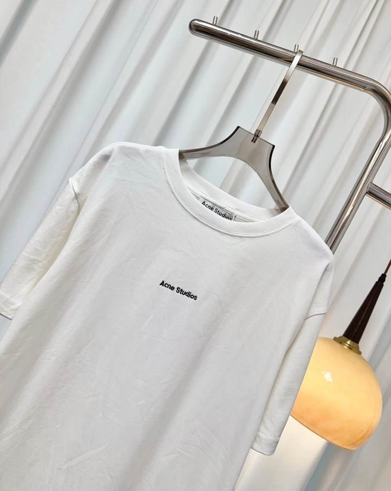 Flexible Acne T-Shirts 153167