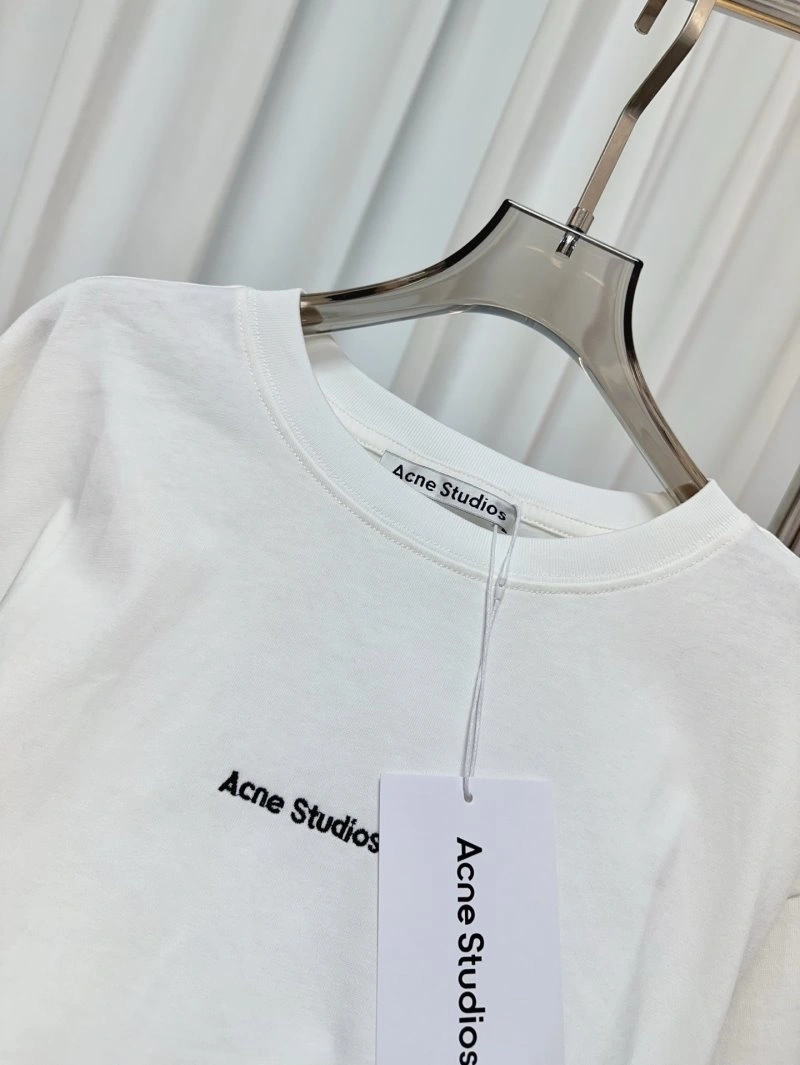 Flexible Acne T-Shirts 153167