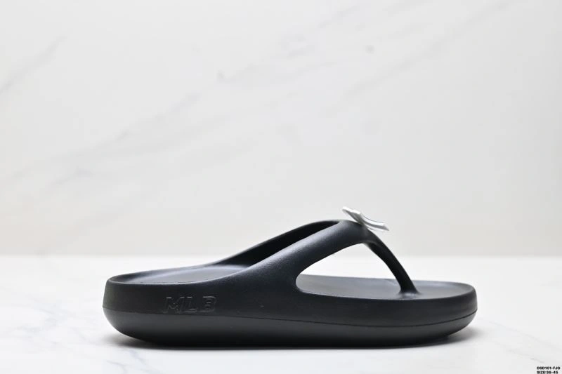 Sporty Adidas Alpha Shoes 746