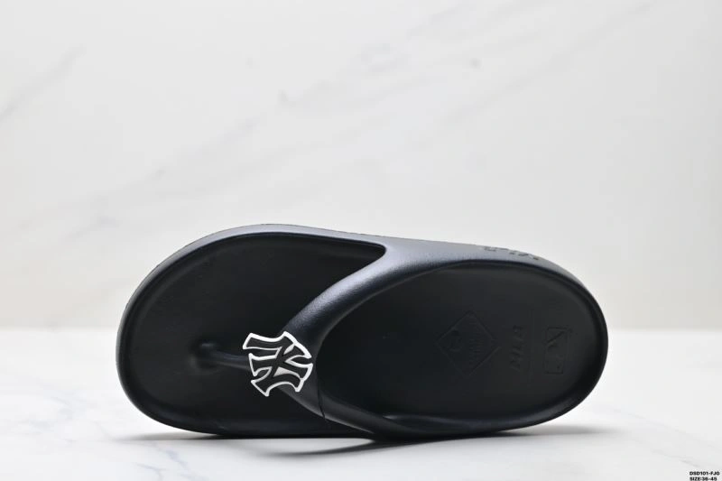 Sporty Adidas Alpha Shoes 746