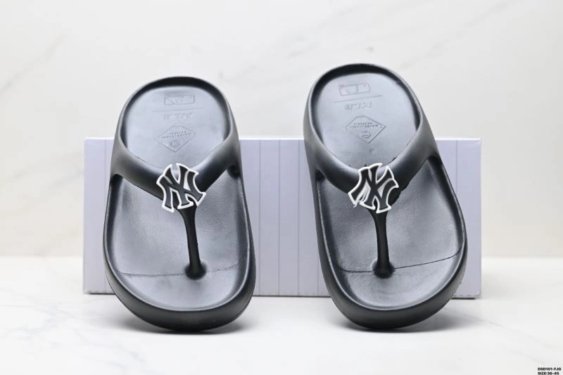 Sporty Adidas Alpha Shoes 746