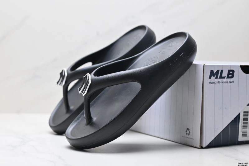 Sporty Adidas Alpha Shoes 746