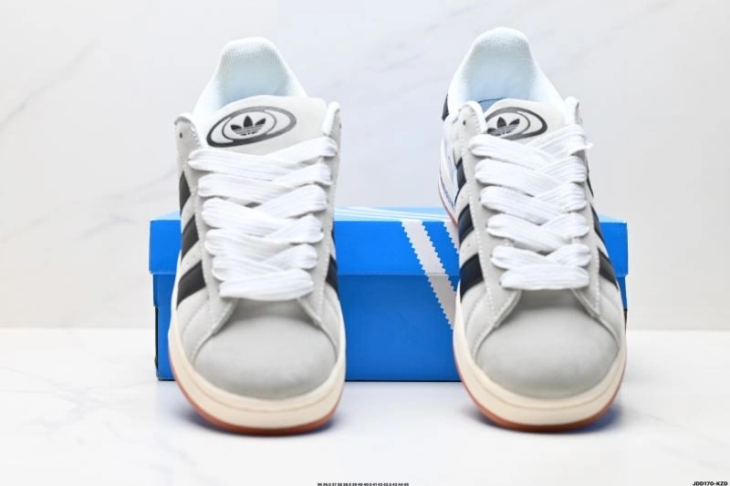 Sleek Adidas Campus Shoes 1515