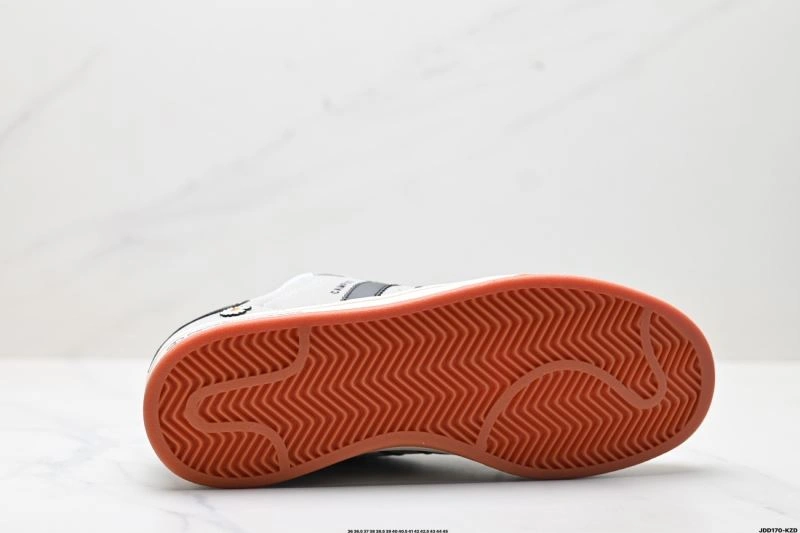 Sleek Adidas Campus Shoes 1515
