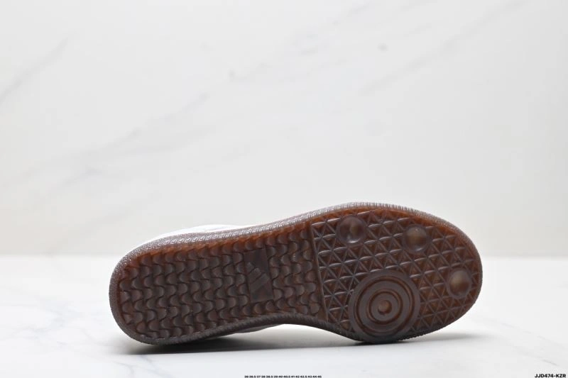 Breathable Adidas Football Shoes 686