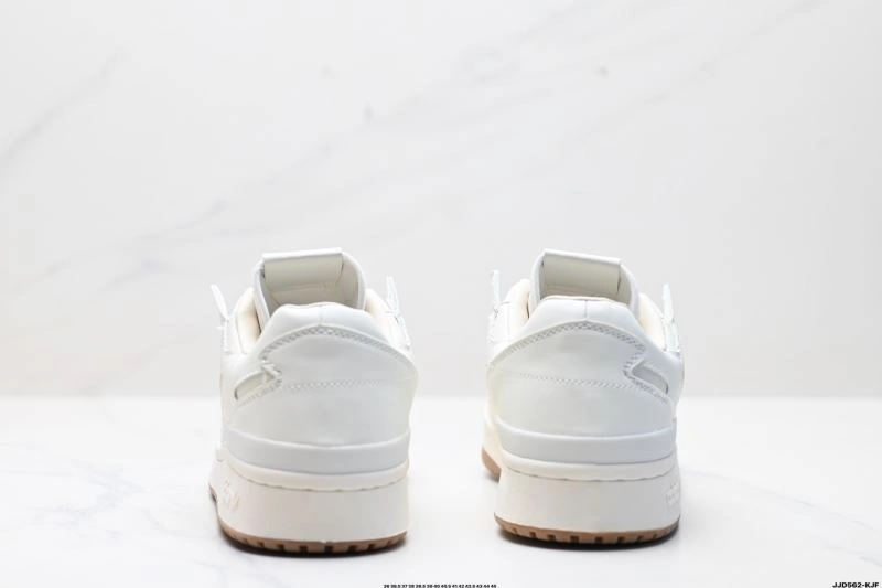 EyeCatching Adidas Forum Shoes 1480