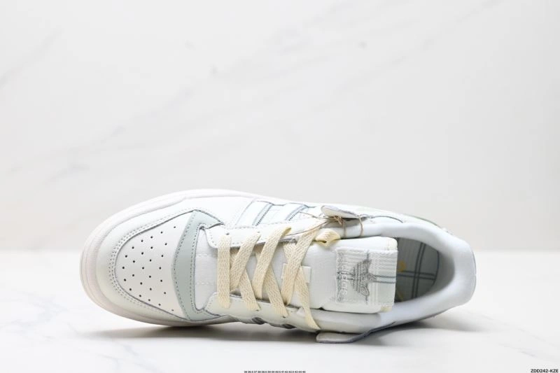 ZipUp Adidas Forum Shoes 690
